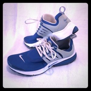 Men’s Nike Air size 11